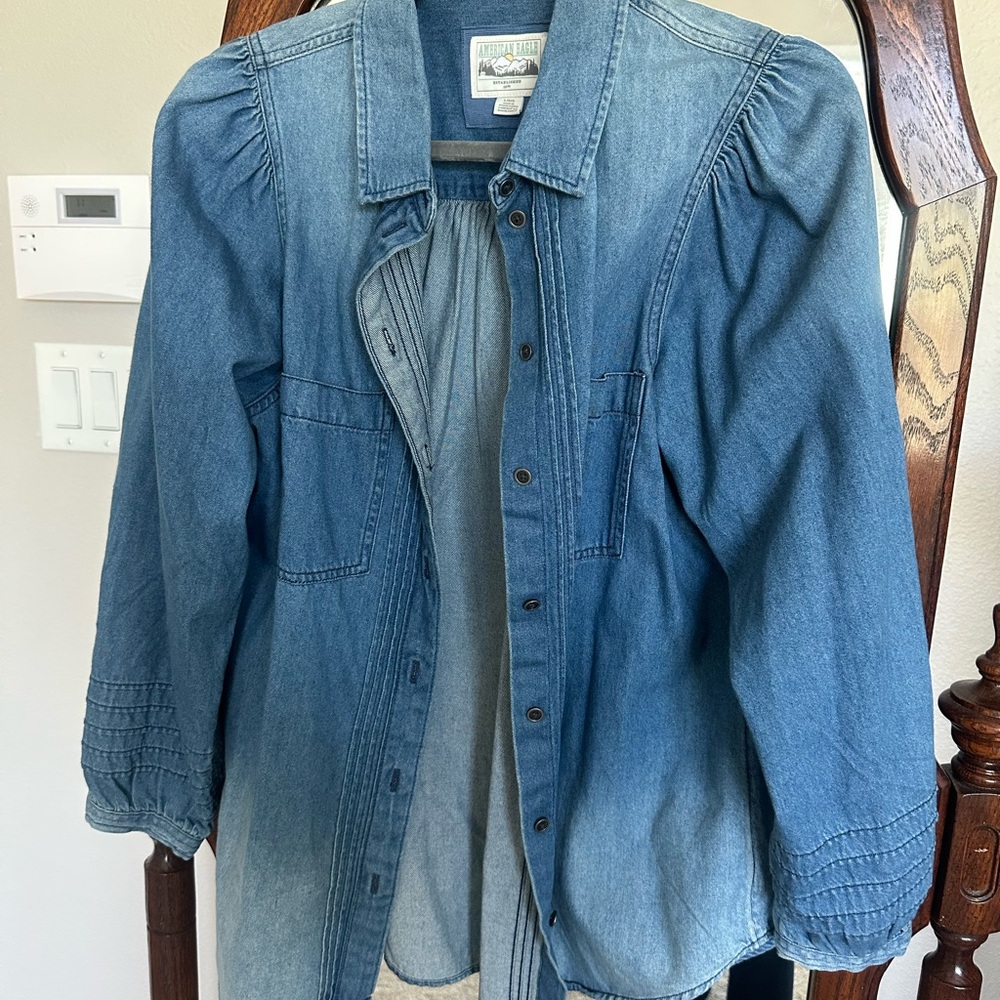AE Denim Puffsleeve